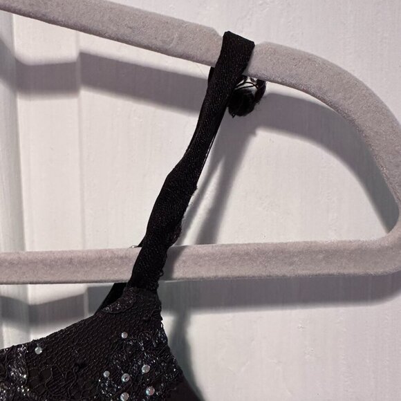 Vintage Victoria's Secert Black Lace and Rhinestone Padded Bra - Size 34C - Picture 3 of 4